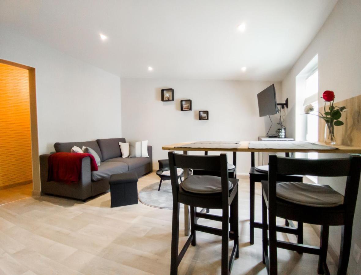 Chaleureux Appartement A Deux Pas Du Centre-Ville De Castillon, De La Dordogne Et Proche Saint-Emilion المظهر الخارجي الصورة